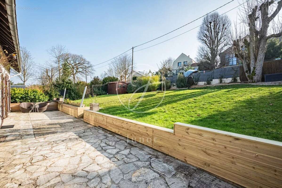 Maison à MARLY-LE-ROI