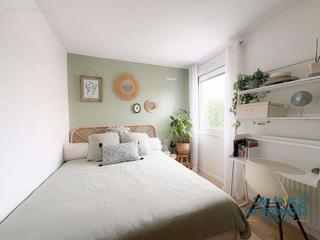 Appartement à LE PLESSIS-ROBINSON