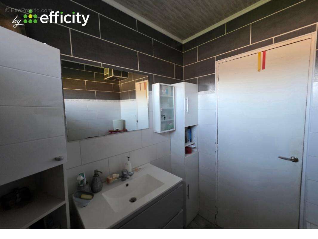 Maison à AULNOYE-AYMERIES