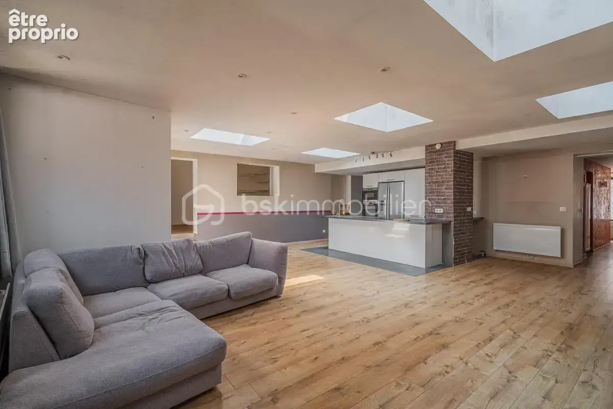 Loft atypique de 117 m² – Centre-ville de Rumilly - photo 6