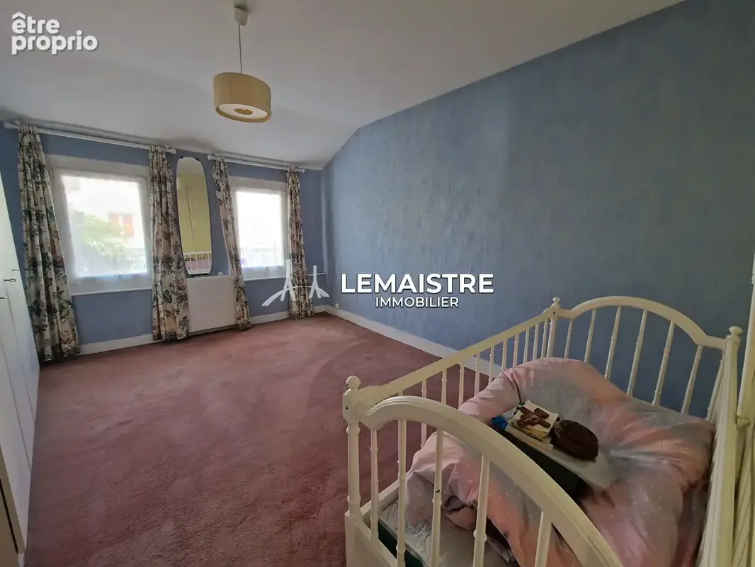 A vendre maison de ville - centre st-romain - 172 m² -  4 chambres - cour - dependance - photo 9