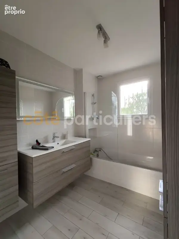 Maison individuelle sur sous-sol - 4 chambres - 121 m² - Villette les Dole - photo 13