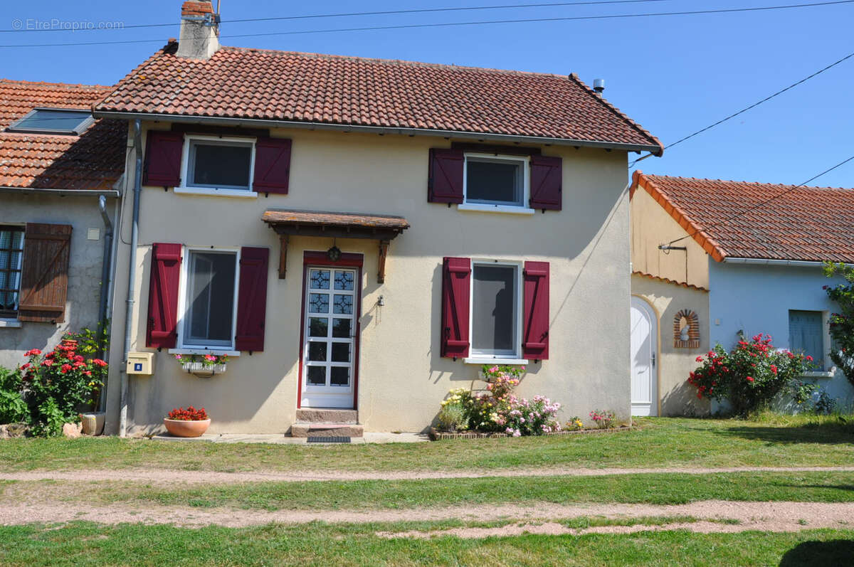 Maison à LAPALISSE