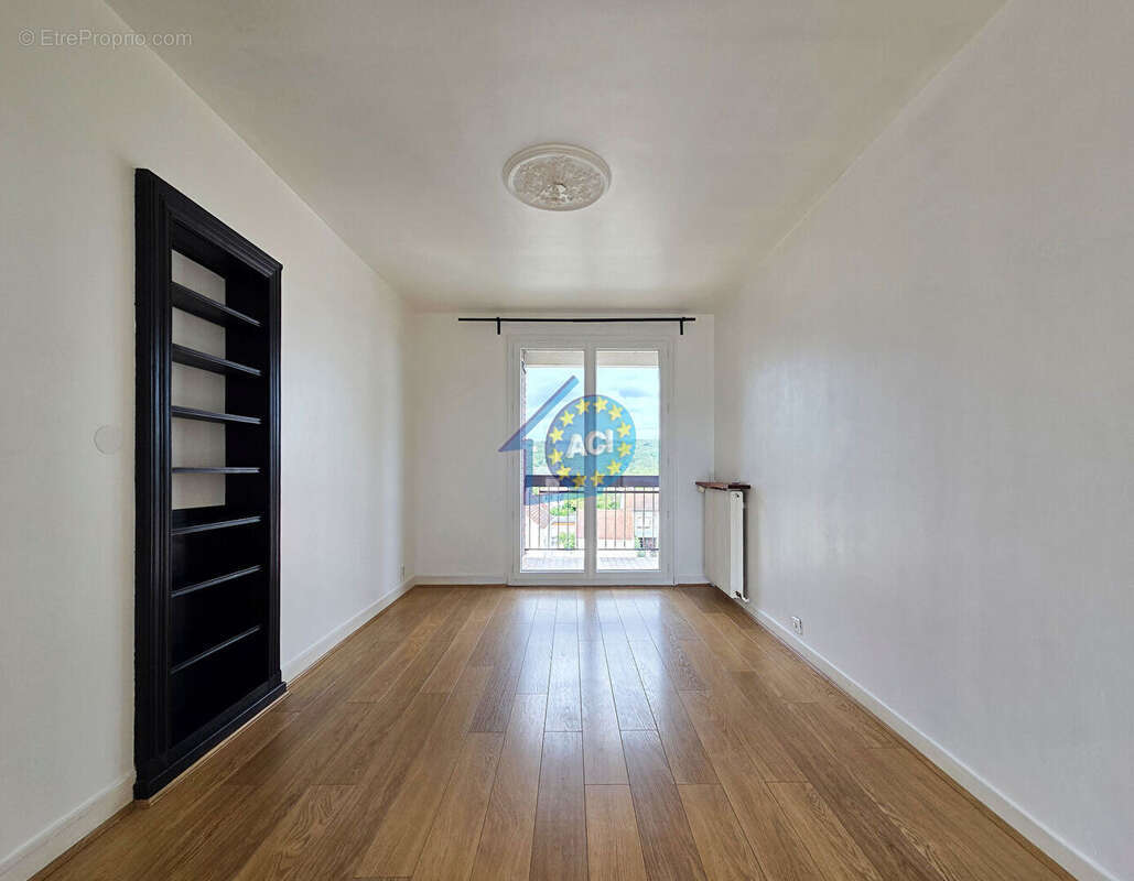 Appartement à MANTES-LA-JOLIE