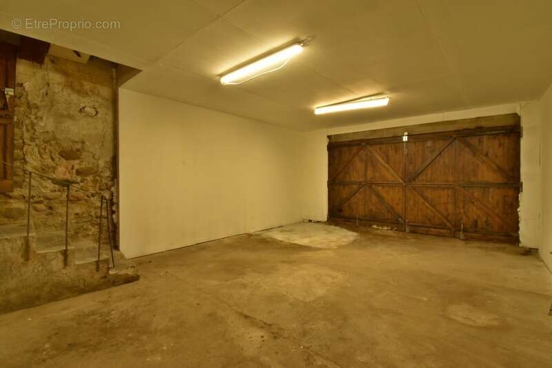 Appartement à VOLONNE