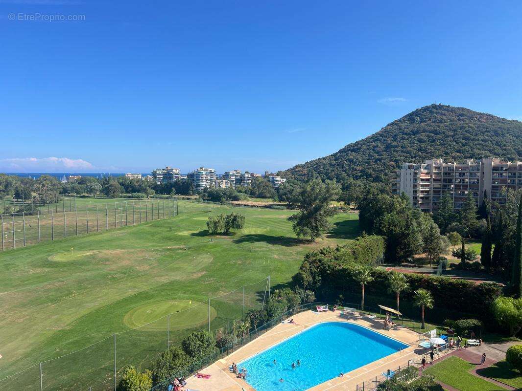 Appartement à MANDELIEU-LA-NAPOULE