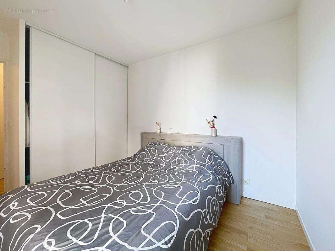Superbe F4 lumineux avec balcon et 2 parkings–Résidence sécurisé - photo 7