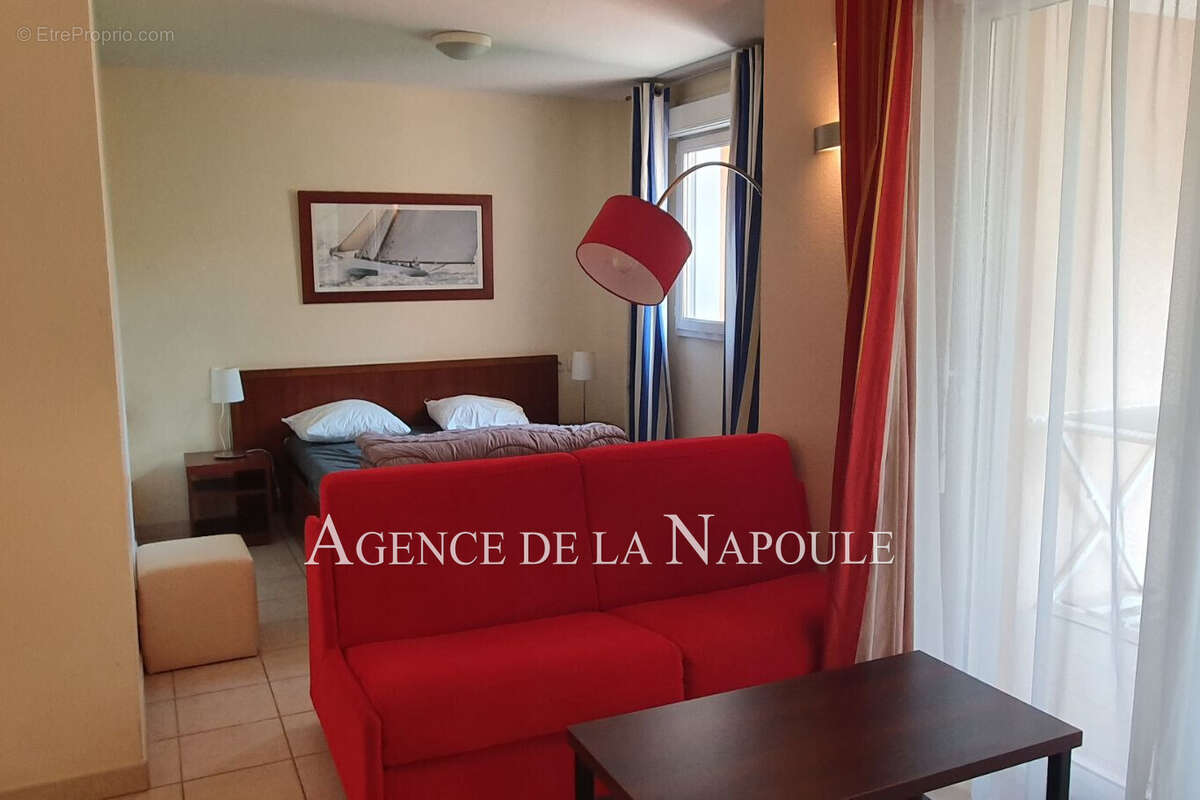 Appartement à MANDELIEU-LA-NAPOULE