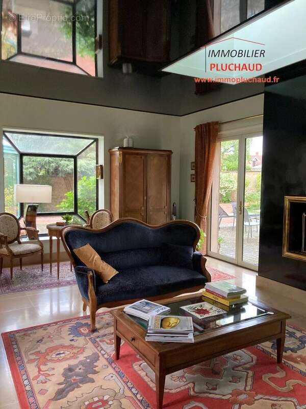 Maison à PARAY-LE-MONIAL