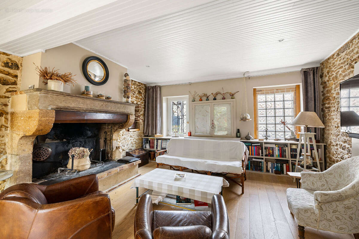 Maison à SAINT-SELVE