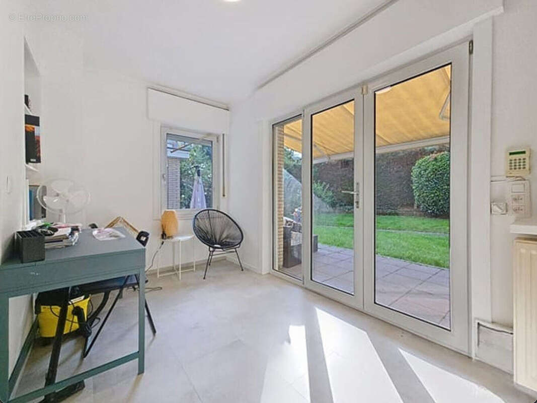 Appartement à NANTERRE