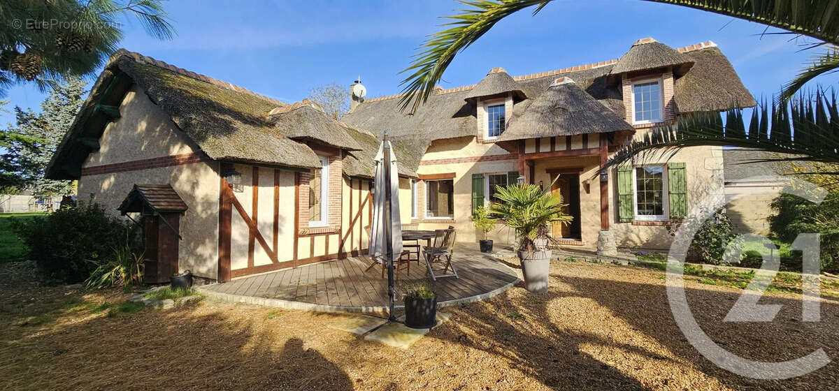 Maison à MORIERS