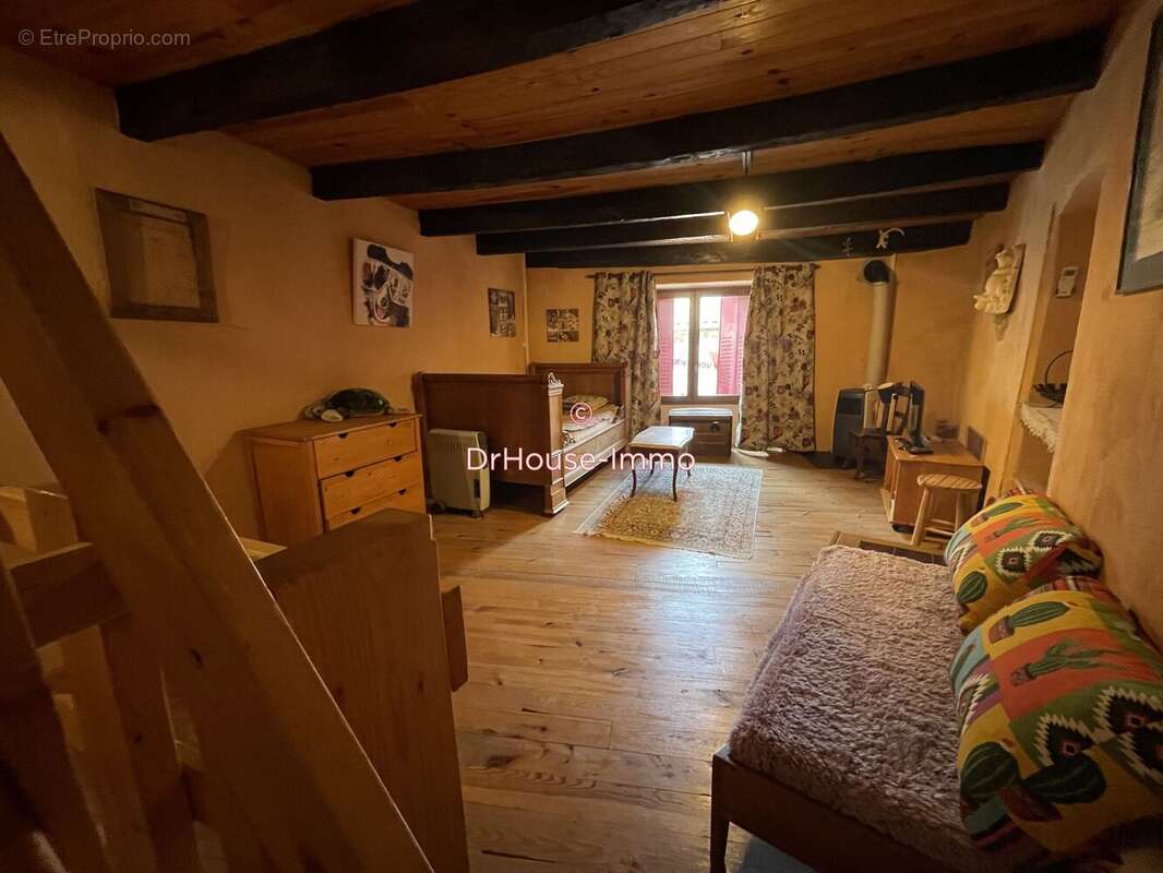 Maison à VERNOUX-EN-VIVARAIS