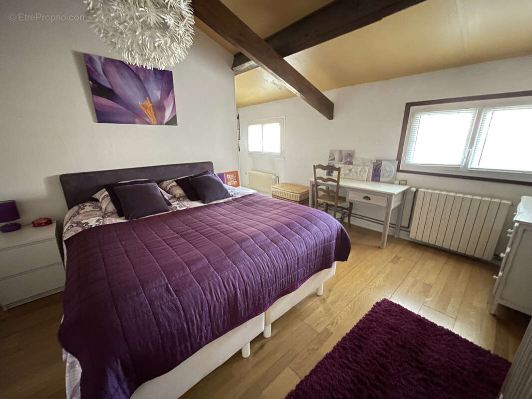 Maison à FRENEUSE