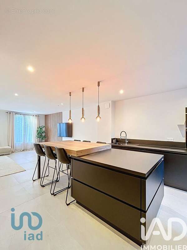 Photo 1 - Maison à SAVIGNY-LE-TEMPLE