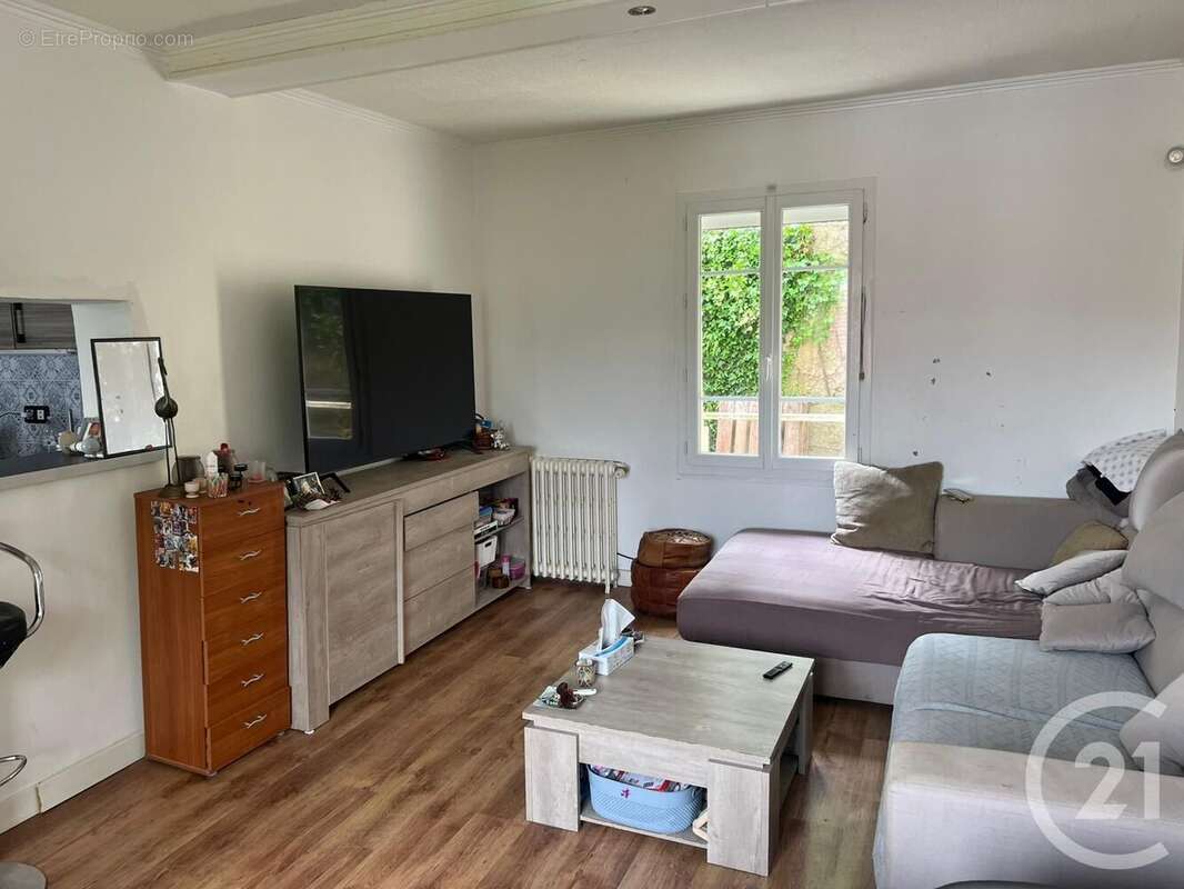 Maison à MARLY-LA-VILLE