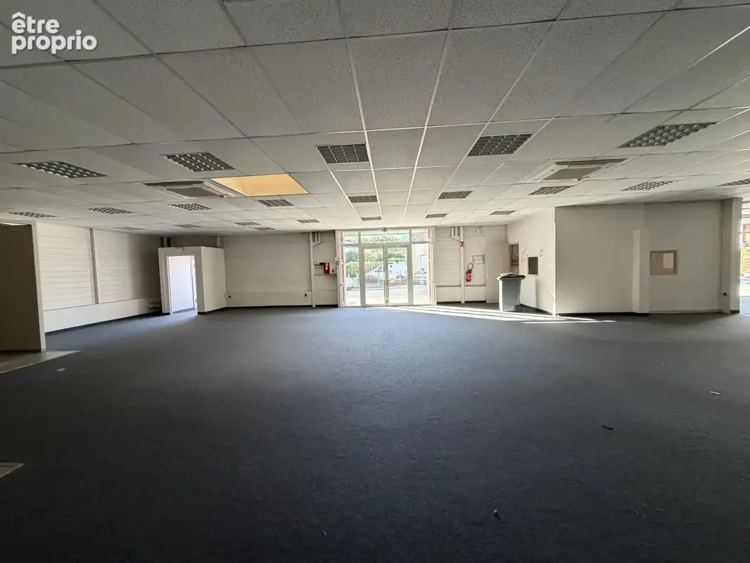 Castres local commercial - photo 5