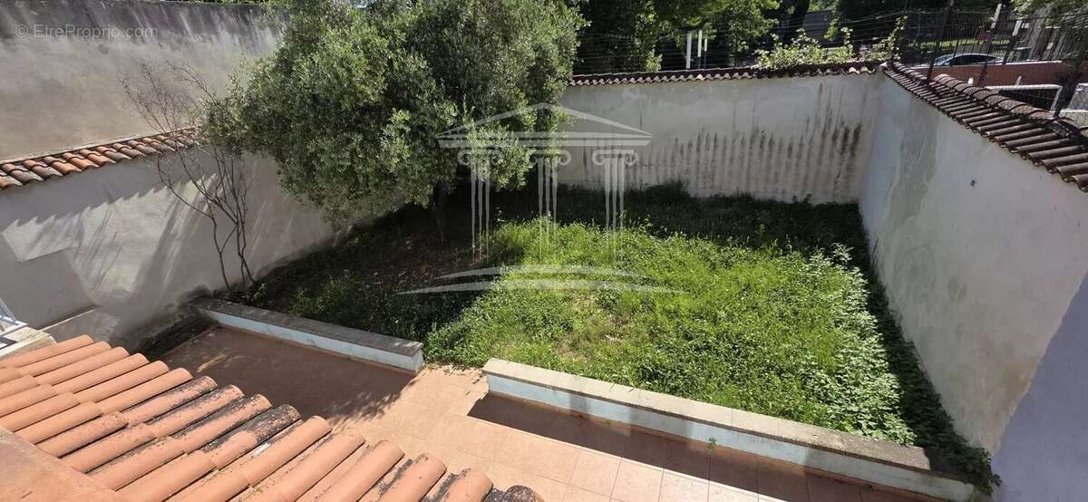 Maison à SORGUES