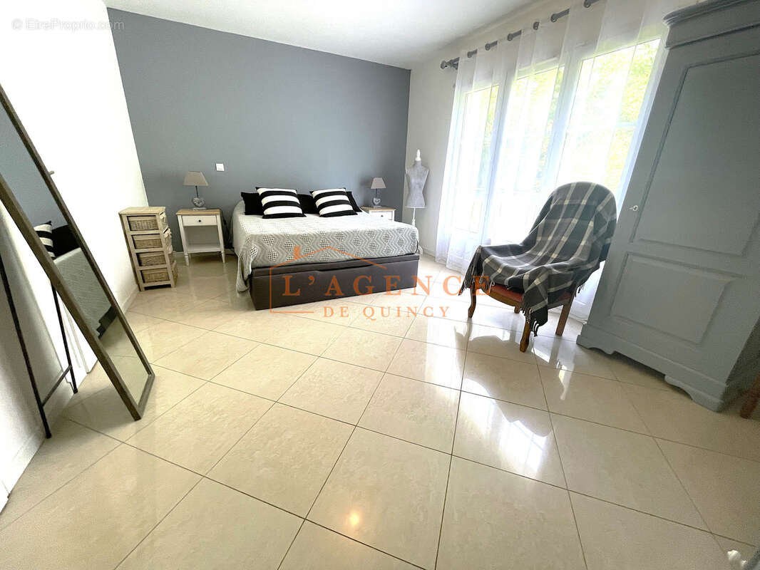 Maison à COUTEVROULT