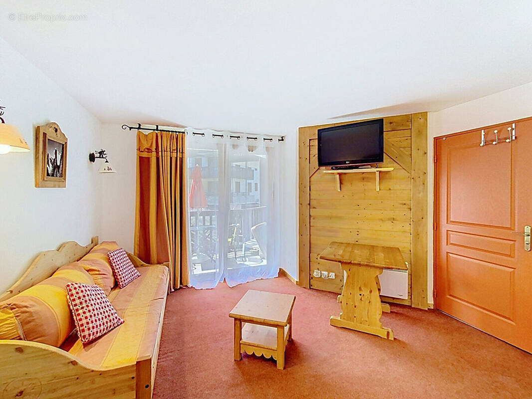 Appartement à LE CHATEL