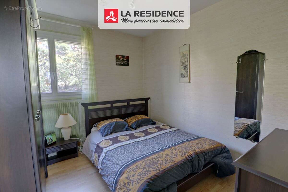 Maison 142 m² à Notre-Dame-De-Bondeville  - photo 8