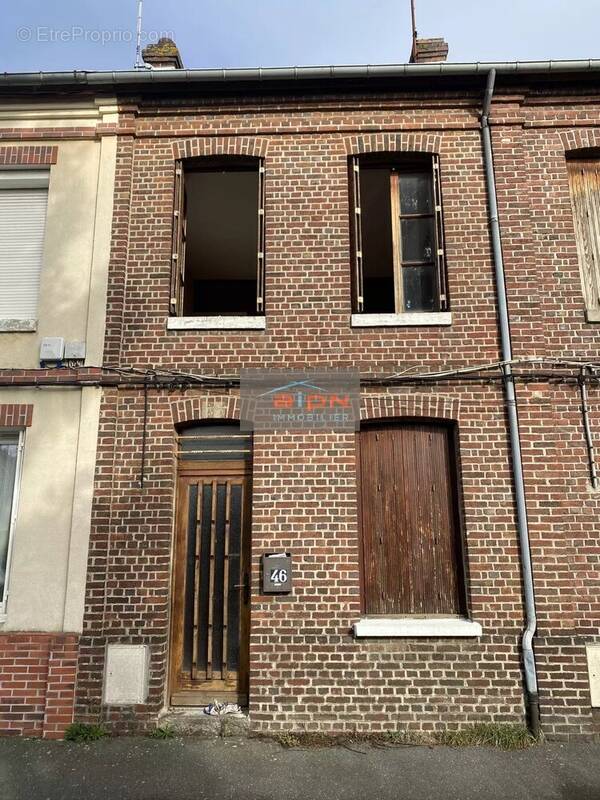 Maison à SAINT-ETIENNE-DU-ROUVRAY