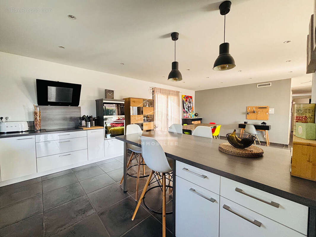 Maison à PORT-DE-BOUC