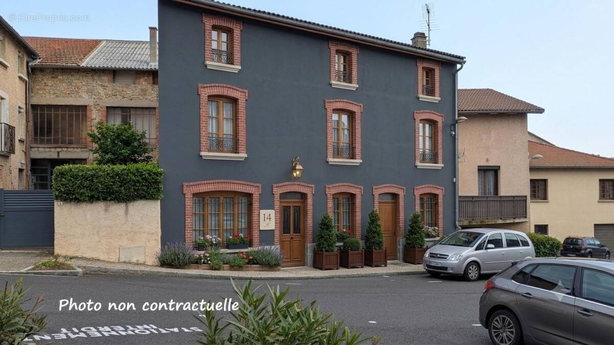Maison à SAINT-REMY-SUR-DUROLLE