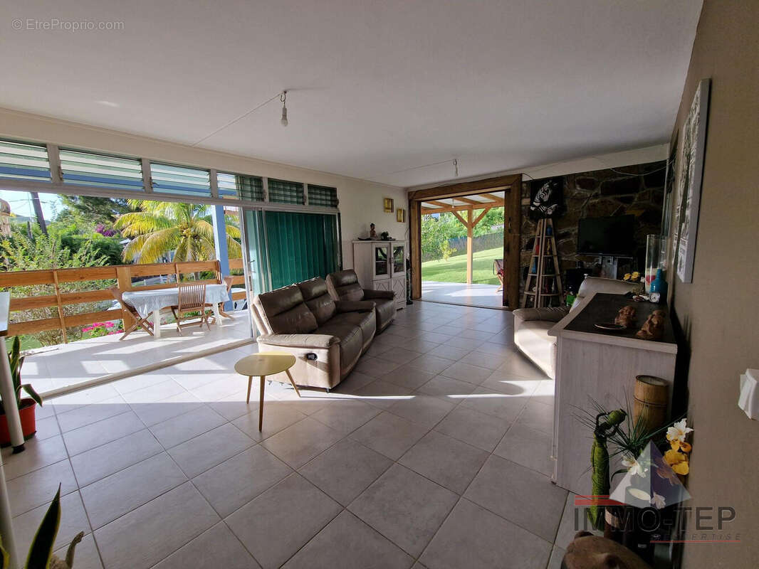 Maison à SCHOELCHER