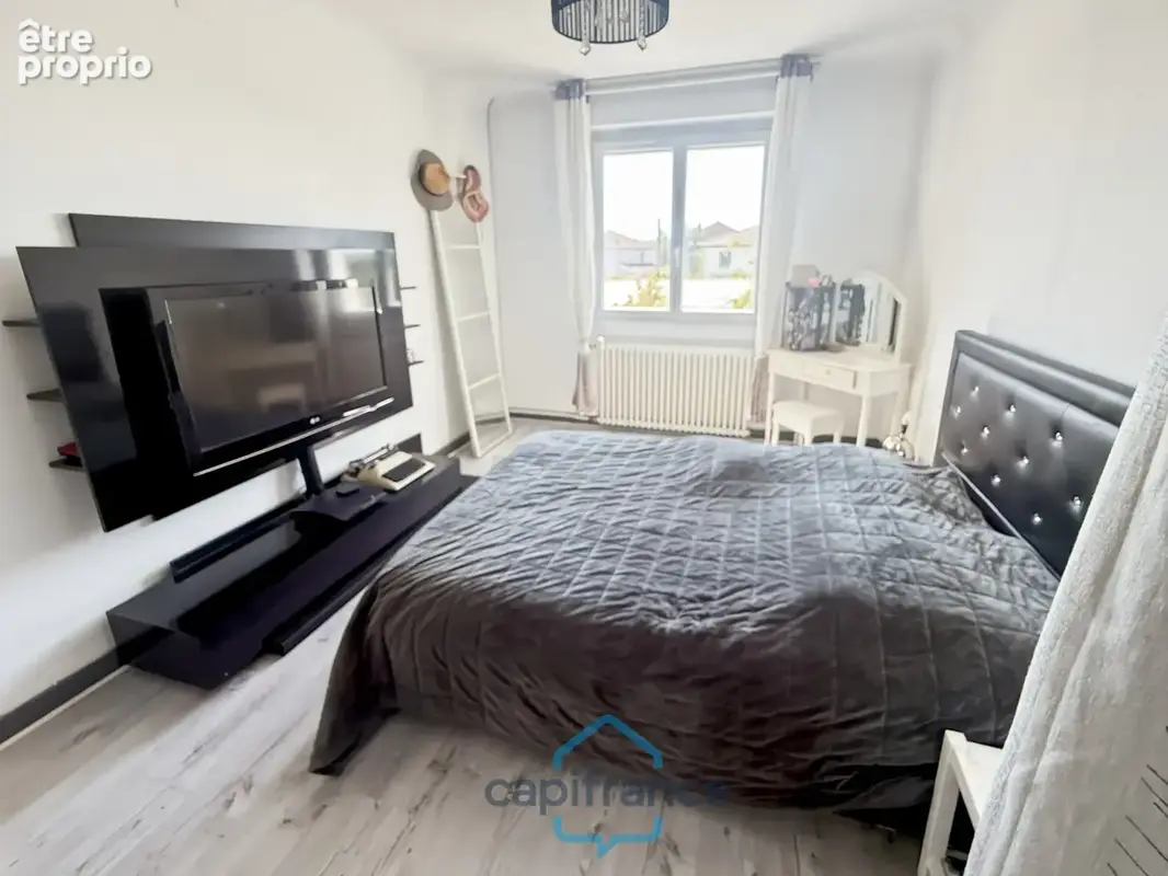 Dpt Gers (32), à vendre RISCLE très belle maison T8 de 220 m² habitables + grand garage et dépendances sur 875 m² de terrain, au - photo 31