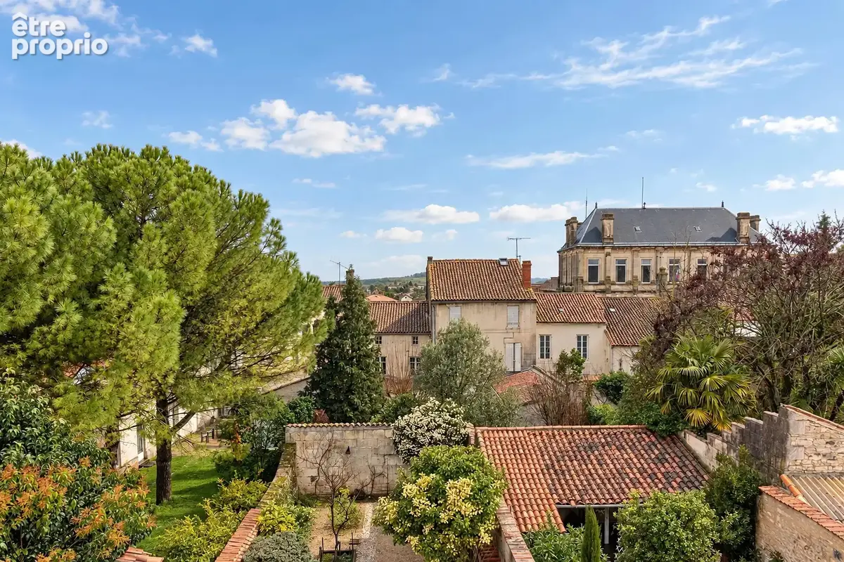 Grande maison de ville avec jardin, terrasse et double garage - photo 5
