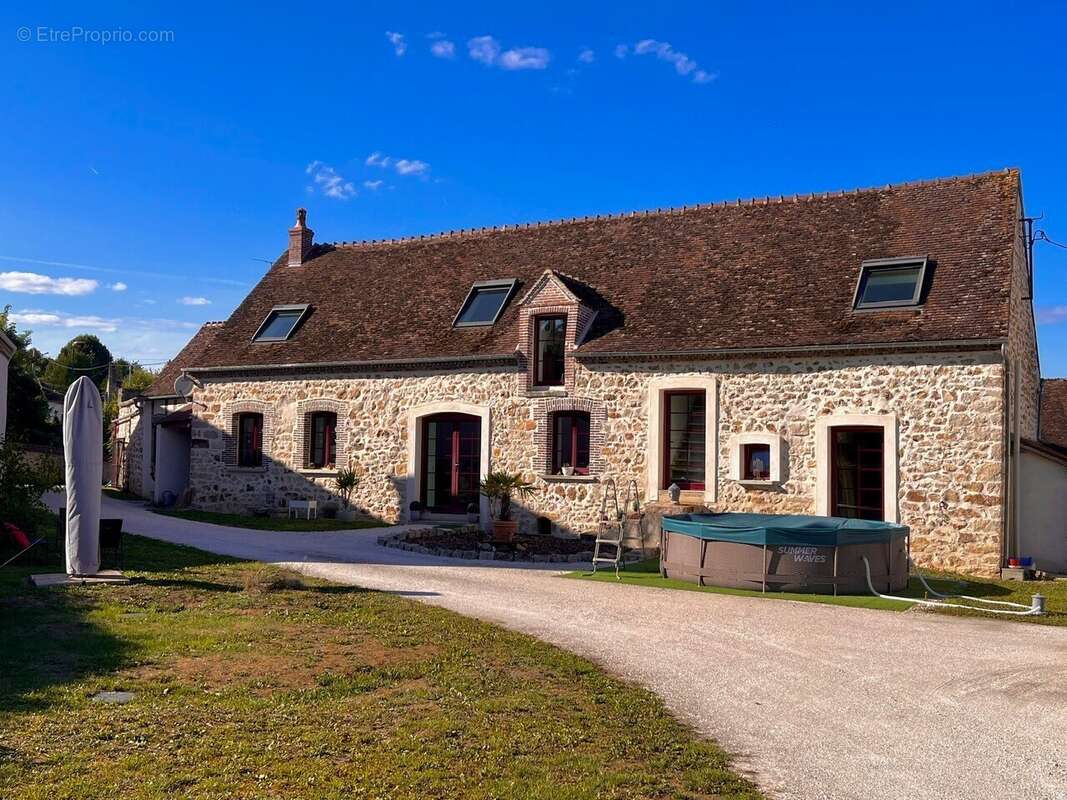 Maison 185 m² à Provins  - photo 2