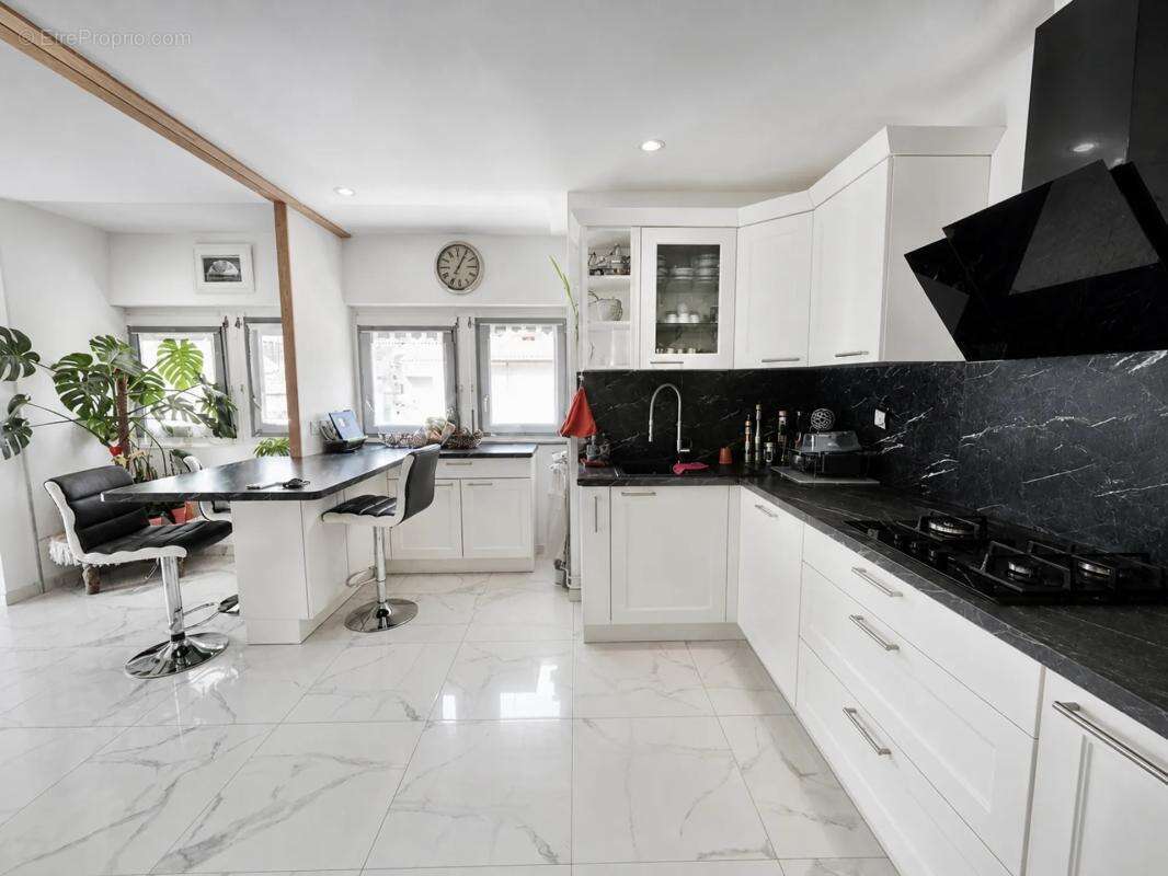 À vendre en exclusivité – t4 rénové – dernier étage avec balcon - photo 4