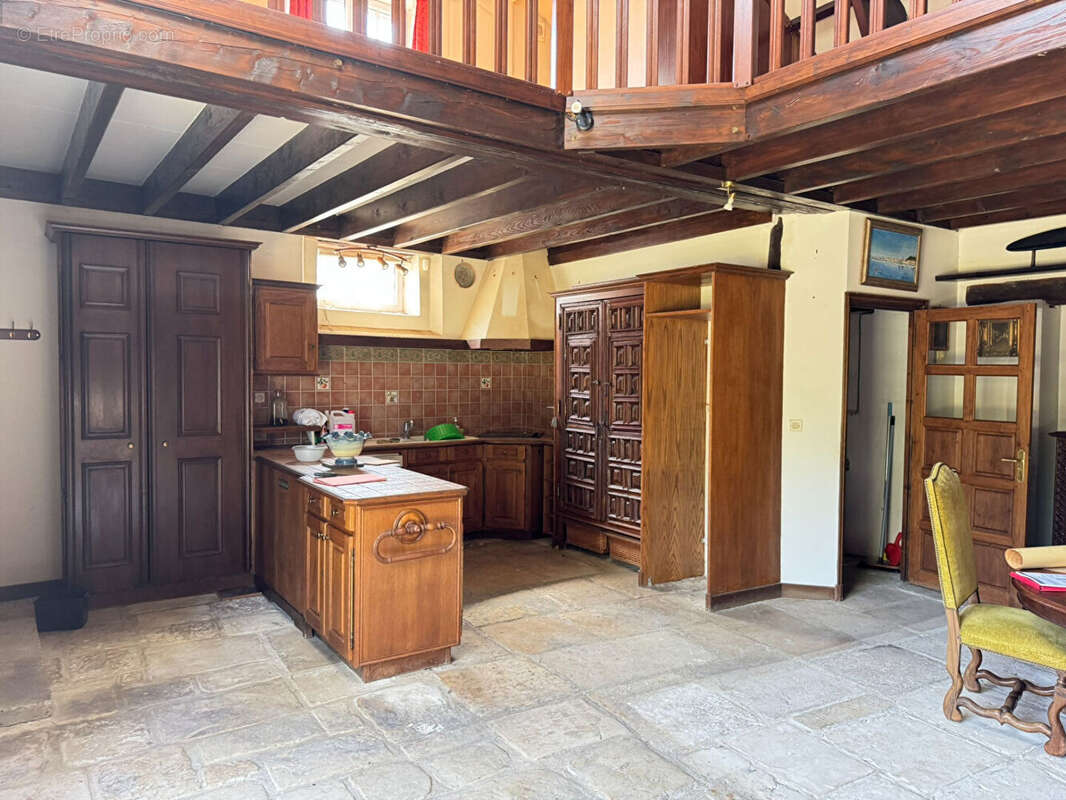 Maison à FEUCHEROLLES