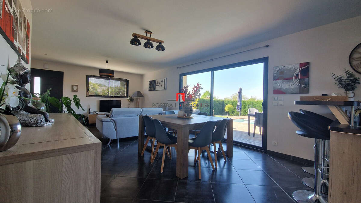 Maison à CUBZAC-LES-PONTS