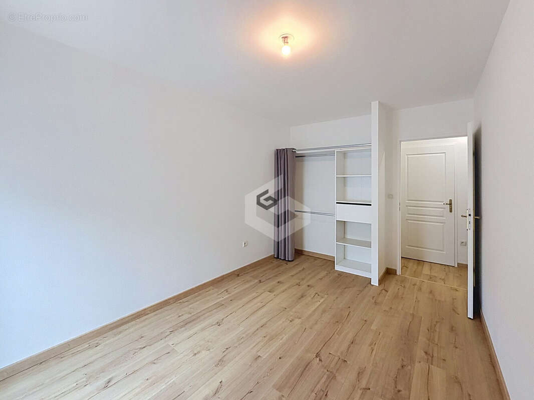 Appartement 66 m² à Reims  - photo 8