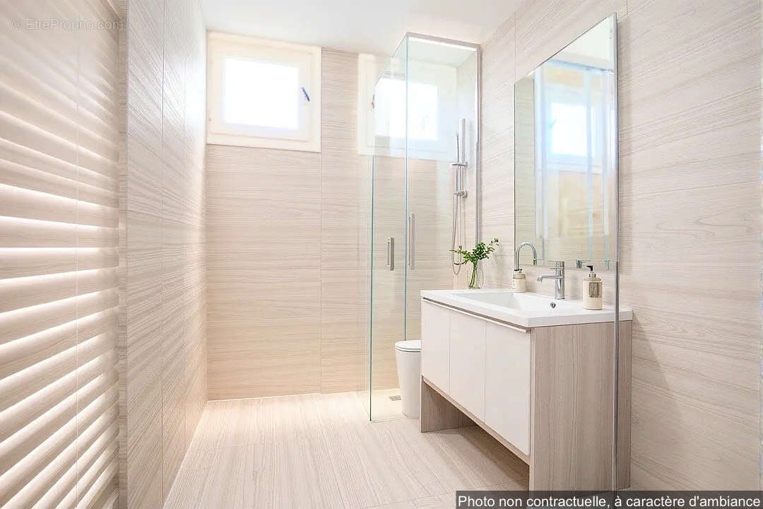 Appartement à LA LONDE-LES-MAURES