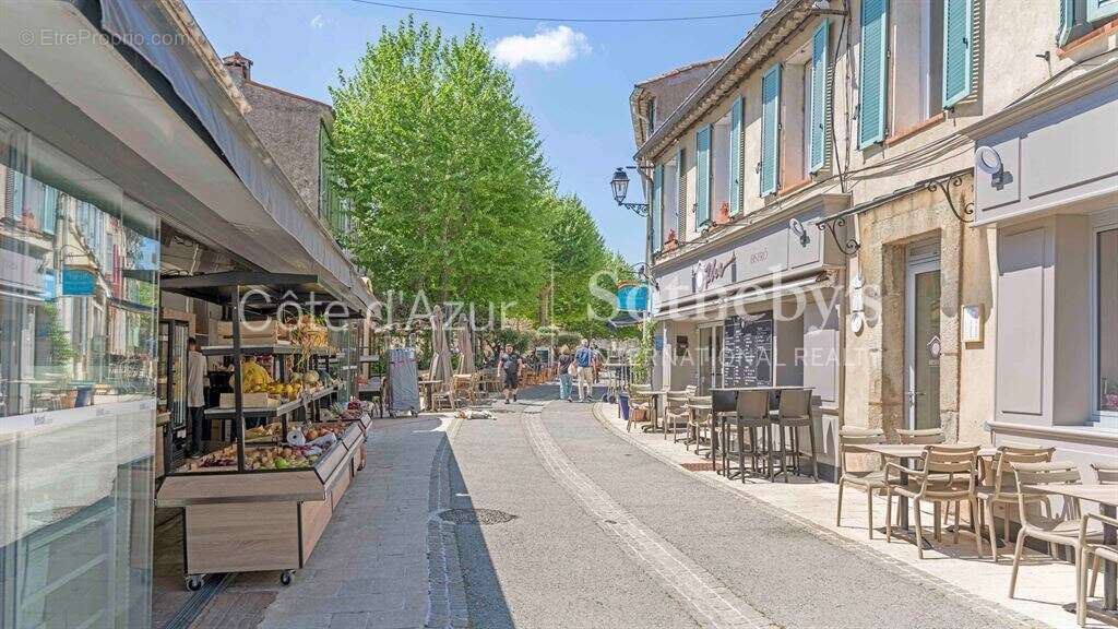 Maison à PLAN-DE-LA-TOUR