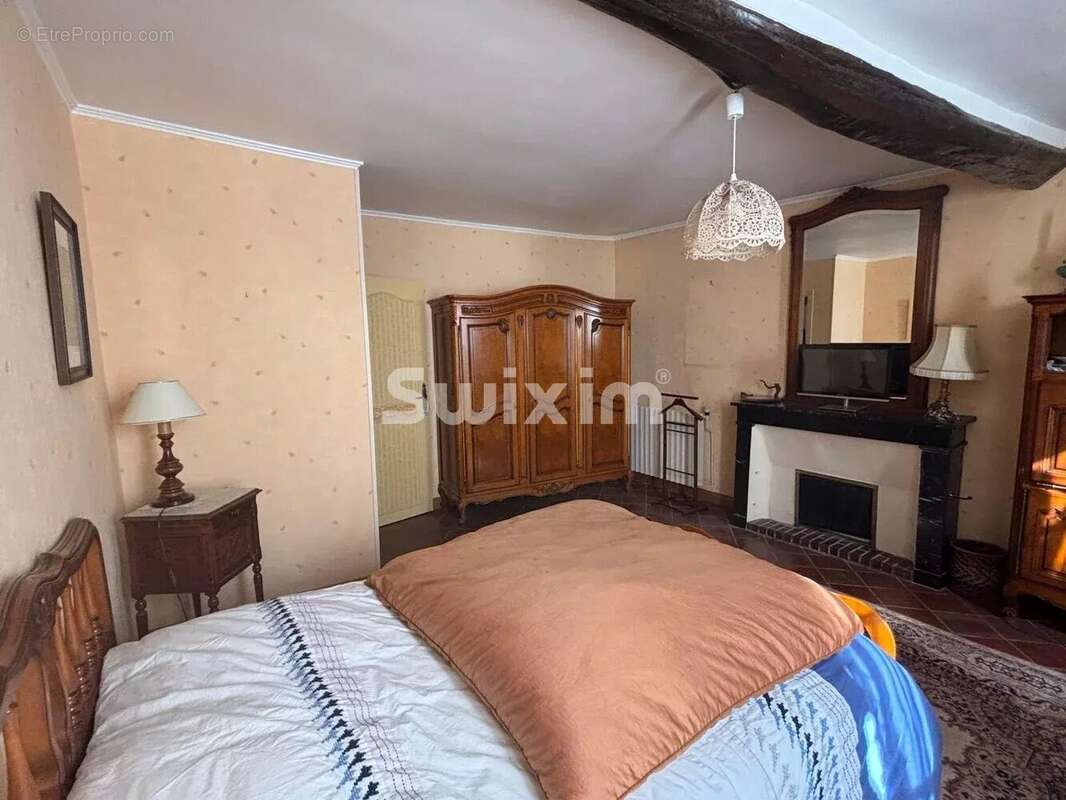 Propriété de caractère de 268 m² avec tour médiévale - photo 11