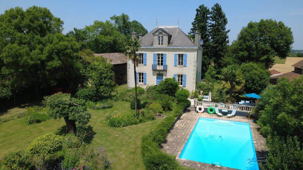 Maison à MIELAN
