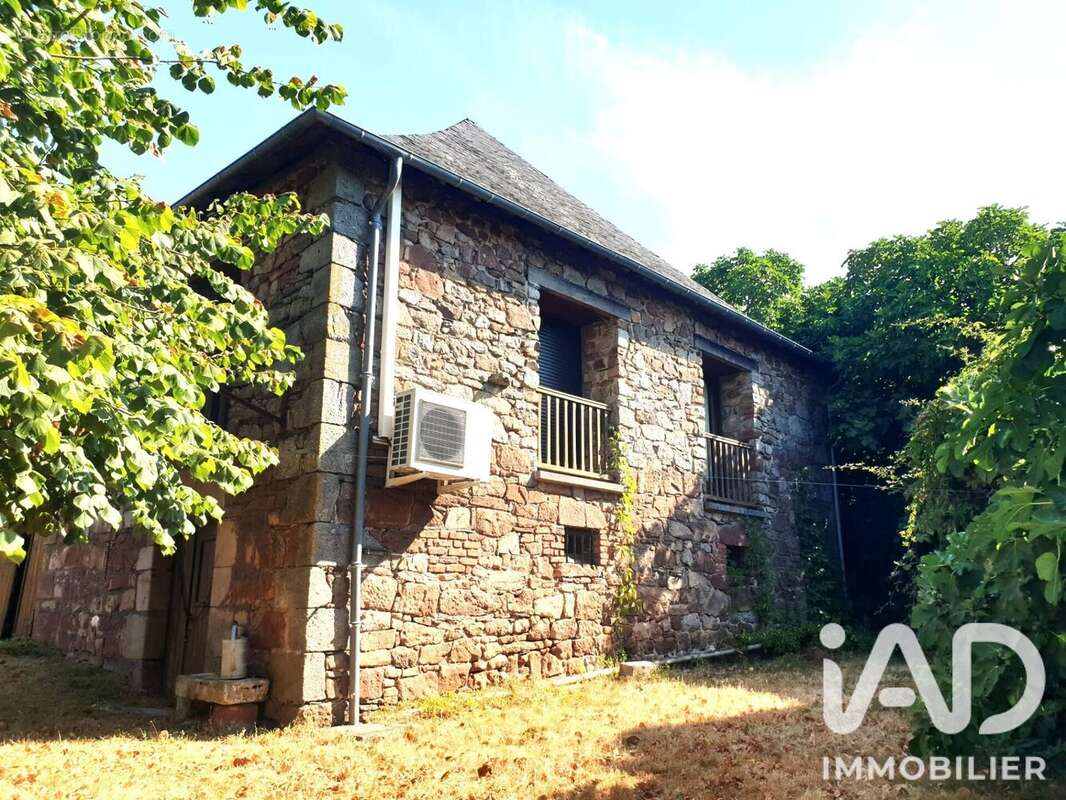 Maison 130 m² à Saint-Solve  - photo 4