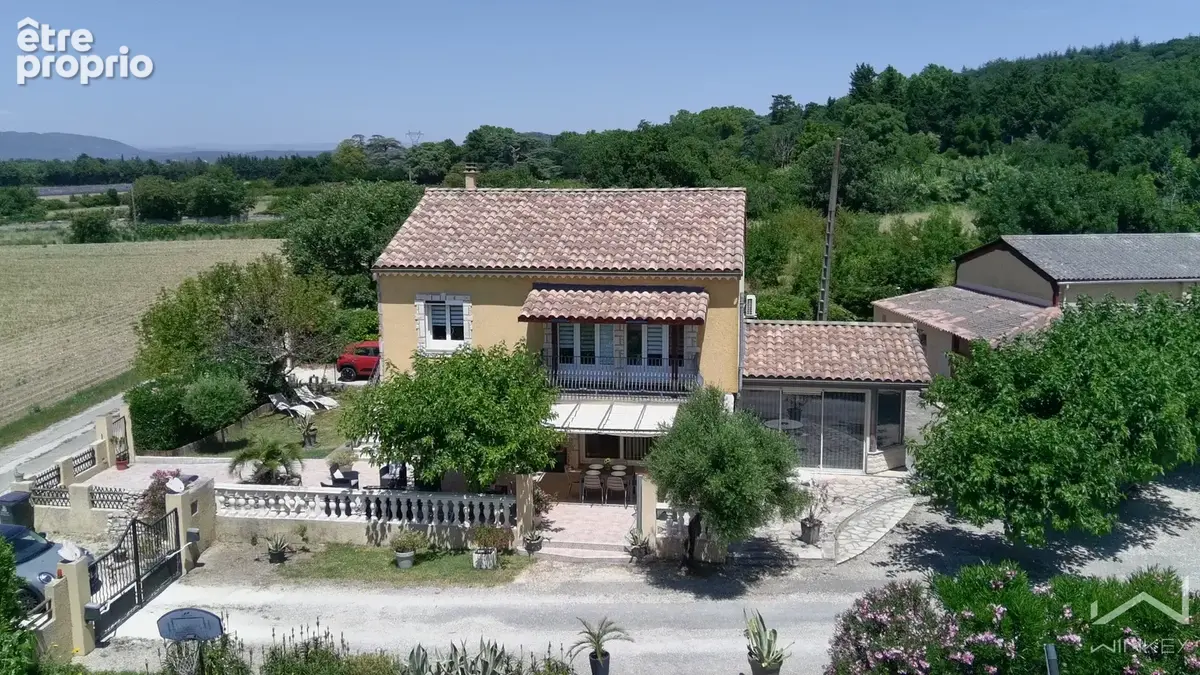 La garde-adhémar   maison 200 m2 + gîte en activité + studio   piscine chauffée   terrain 5522m2 - photo 2