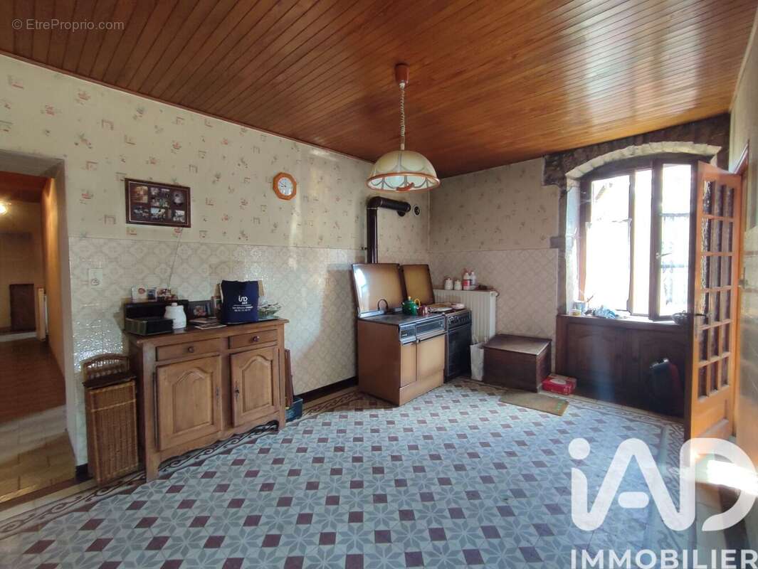 Maison 141 m² à Cendrey  - photo 3