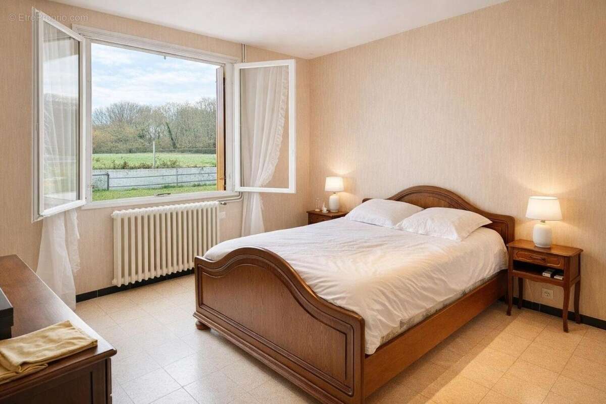 Photo 5 - Maison à SAINTE-FOY-DE-PEYROLIERES