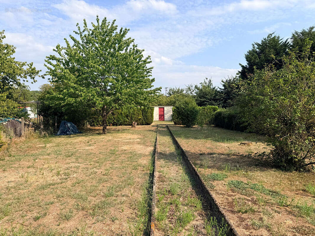 POUGUES LES EAUX, agréable pavillon élevé sur sous sol - photo 7
