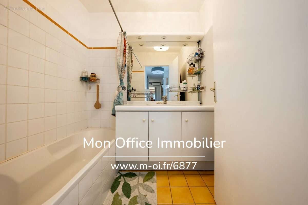 Référence : 6877-PAN. - Appartement 3 pièces de 68 m2 avec terrasse + box - photo 6