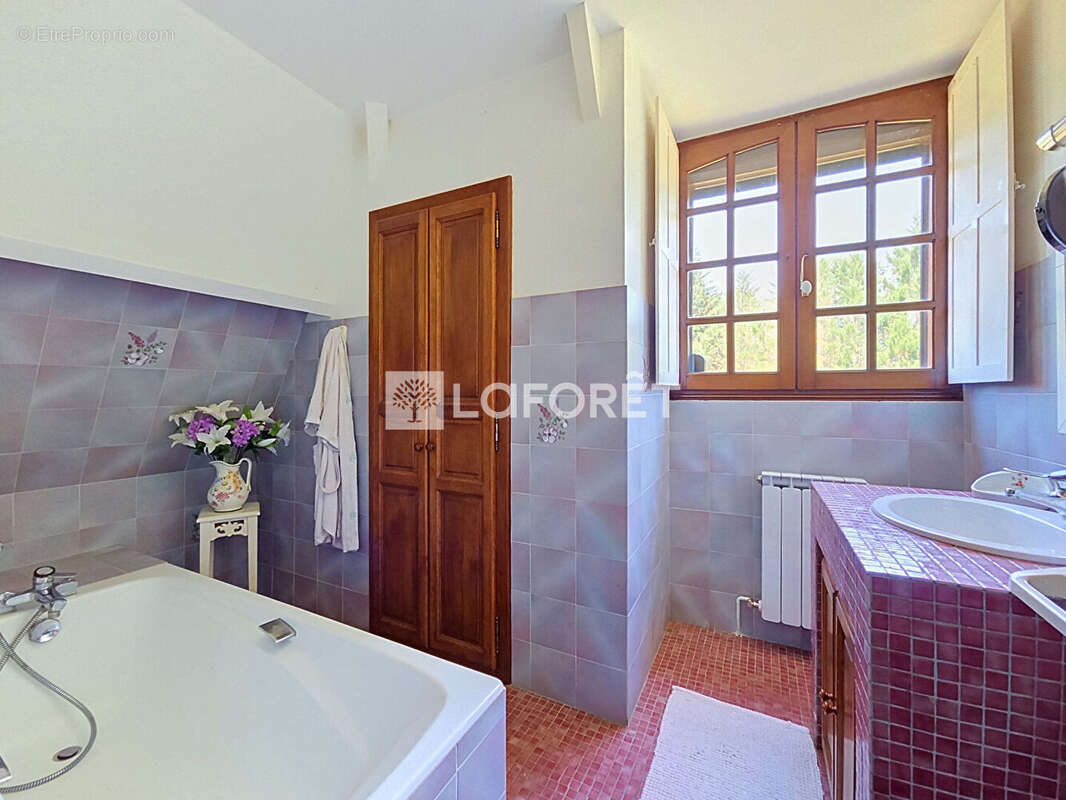 Demeure avec piscine Lagor 5 pièce(s) 165m² - photo 18