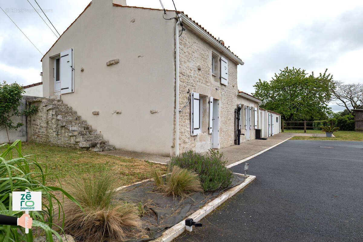 Maison à NALLIERS