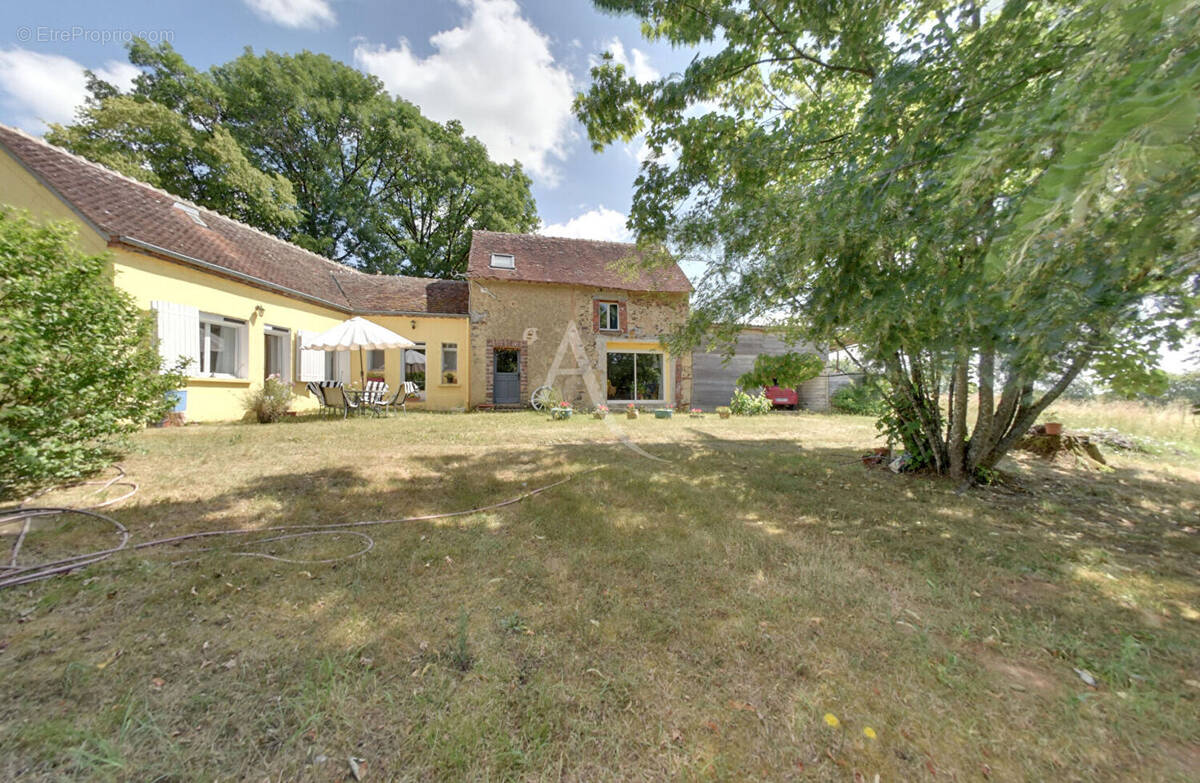 Maison à FONTAINES