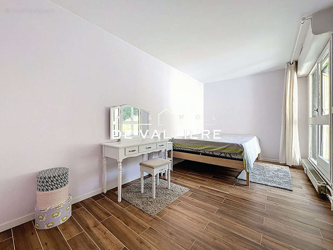 Appartement à NANTERRE